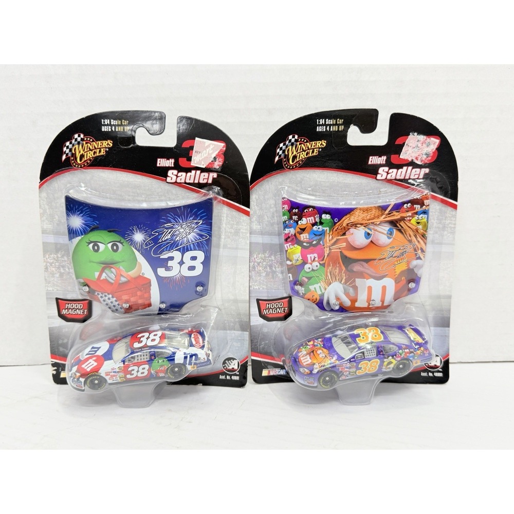 Lot of 2 Winner's Circle Elliott Sadler #38 M&M's Hood Magnet 1:64 NASCAR